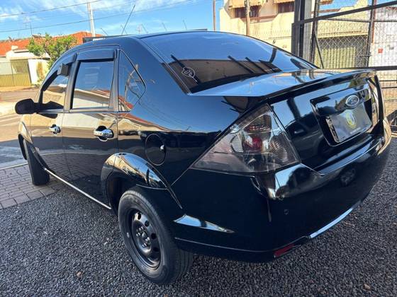 FORD FIESTA 1.6 MPI CLASS SEDAN 8V FLEX 4P MANUAL
